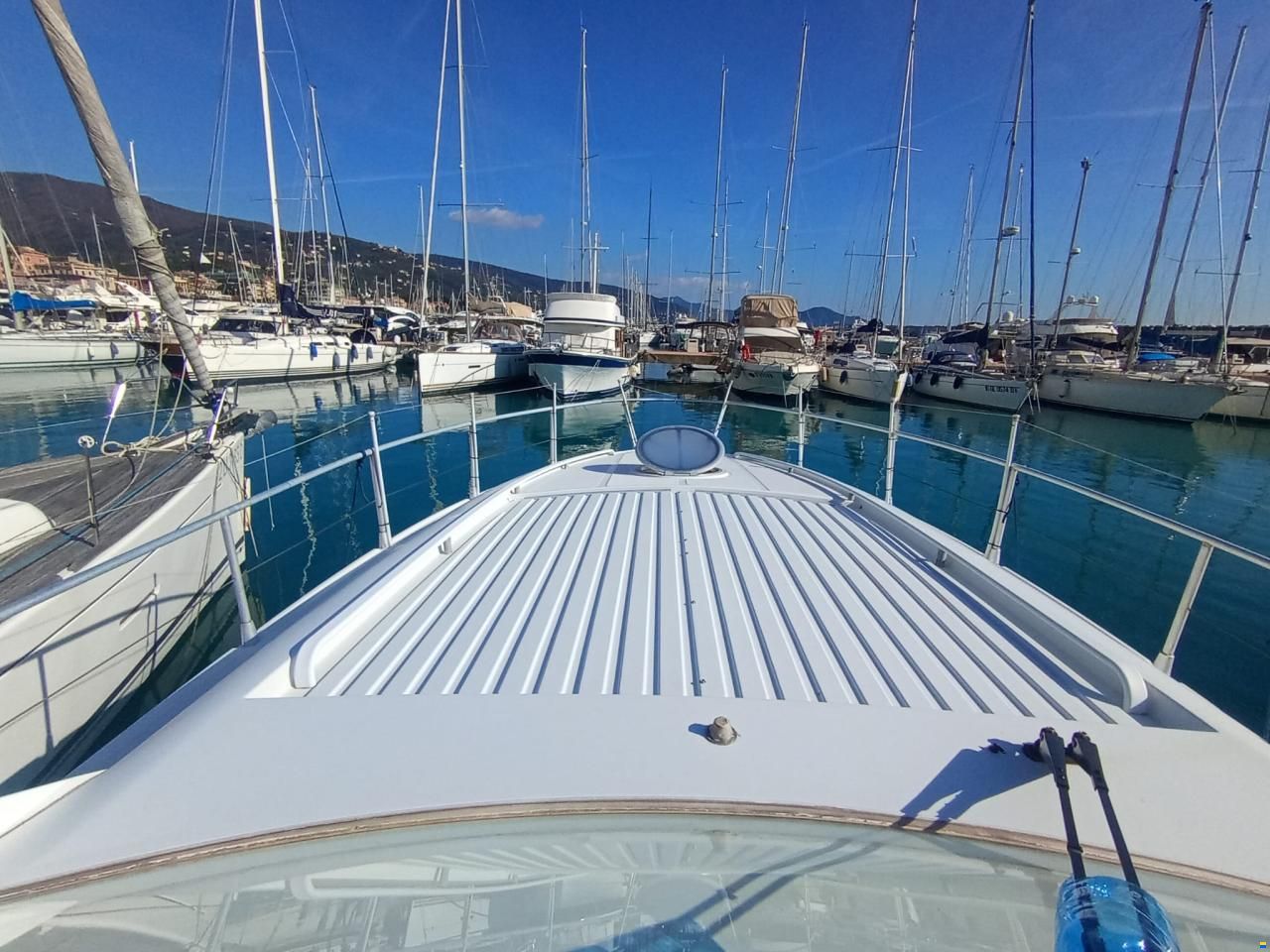 Pershing 38