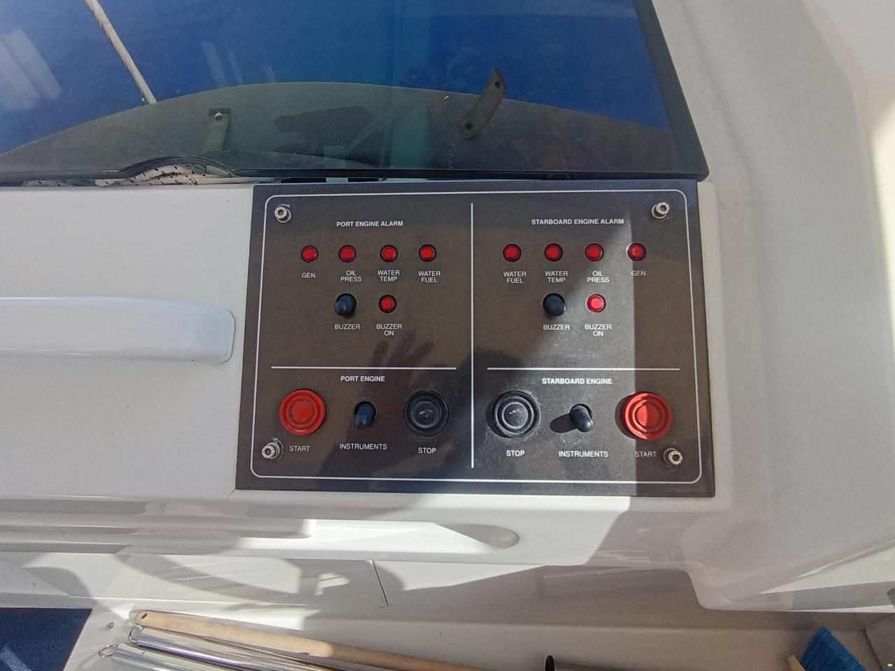 Pershing 38