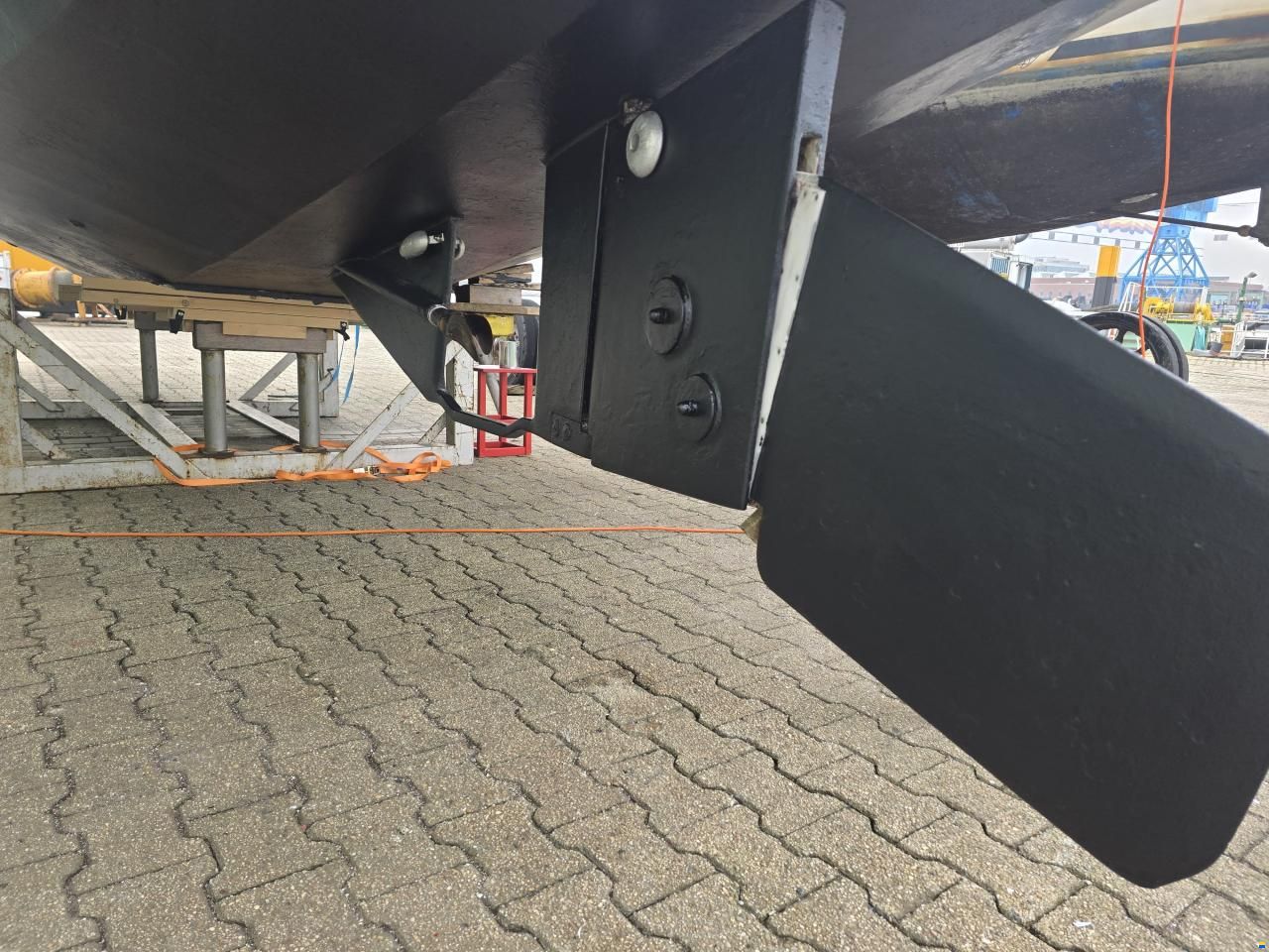 Alubat Ovni 30