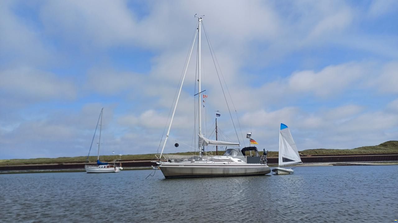 Alubat Ovni 30