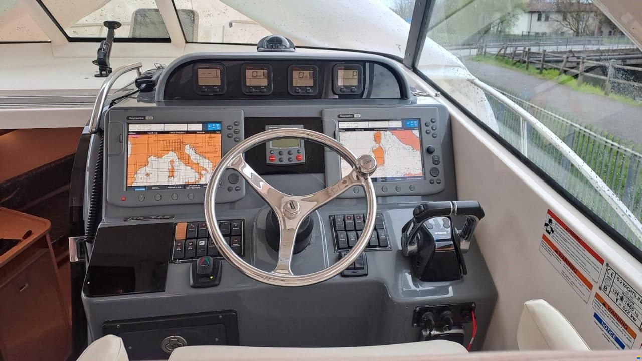 Pursuit OS 345 Offshore
