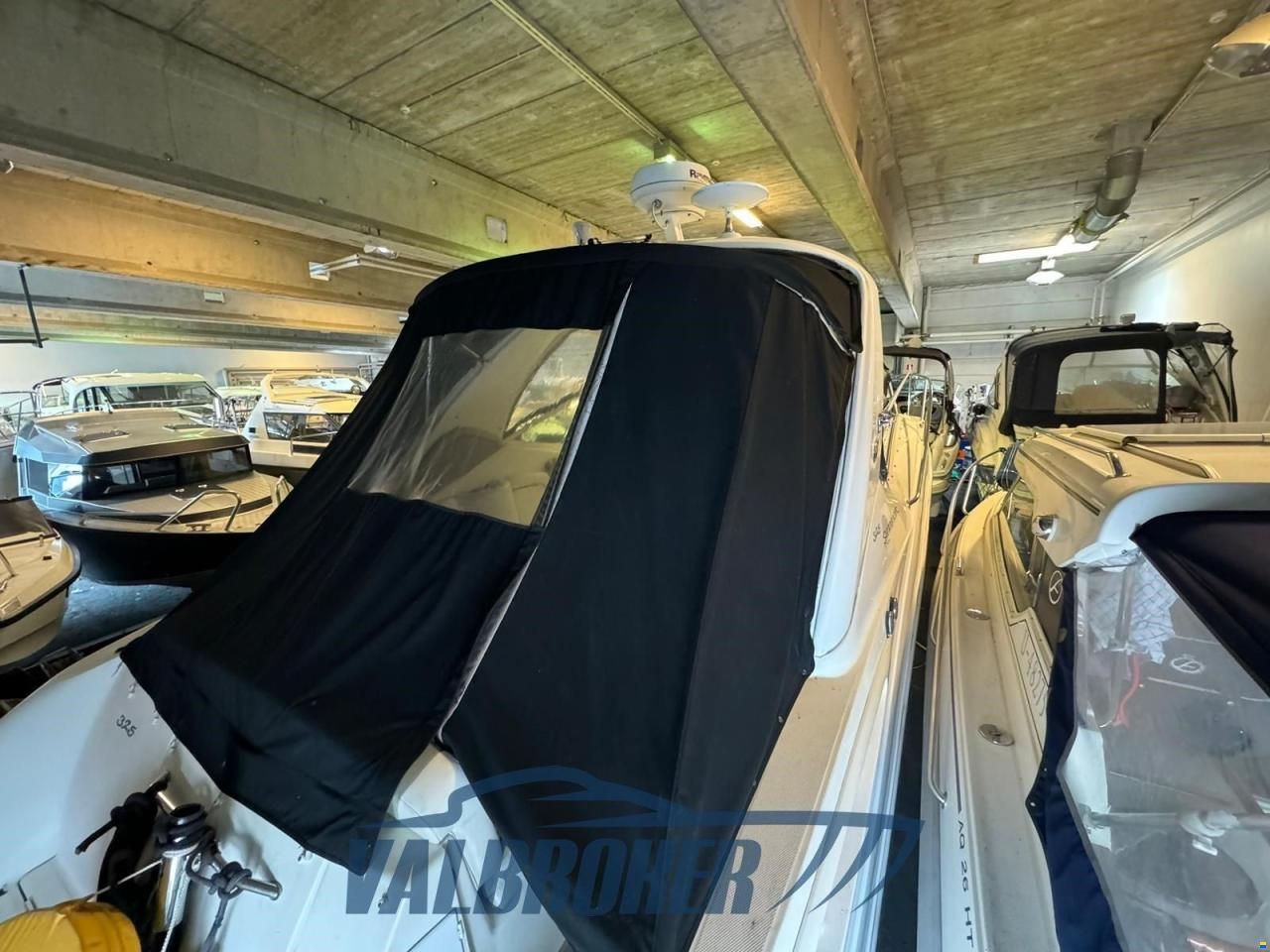 Sea Ray 325 Sundancer