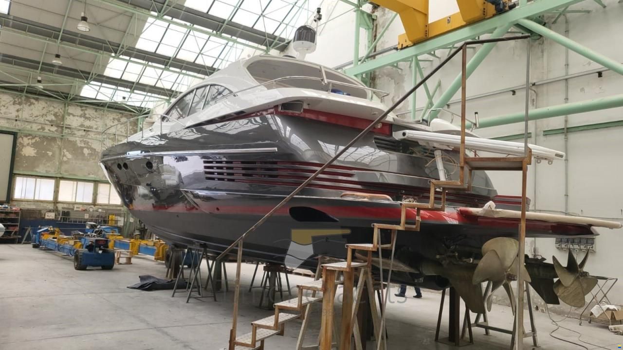 Pershing 54