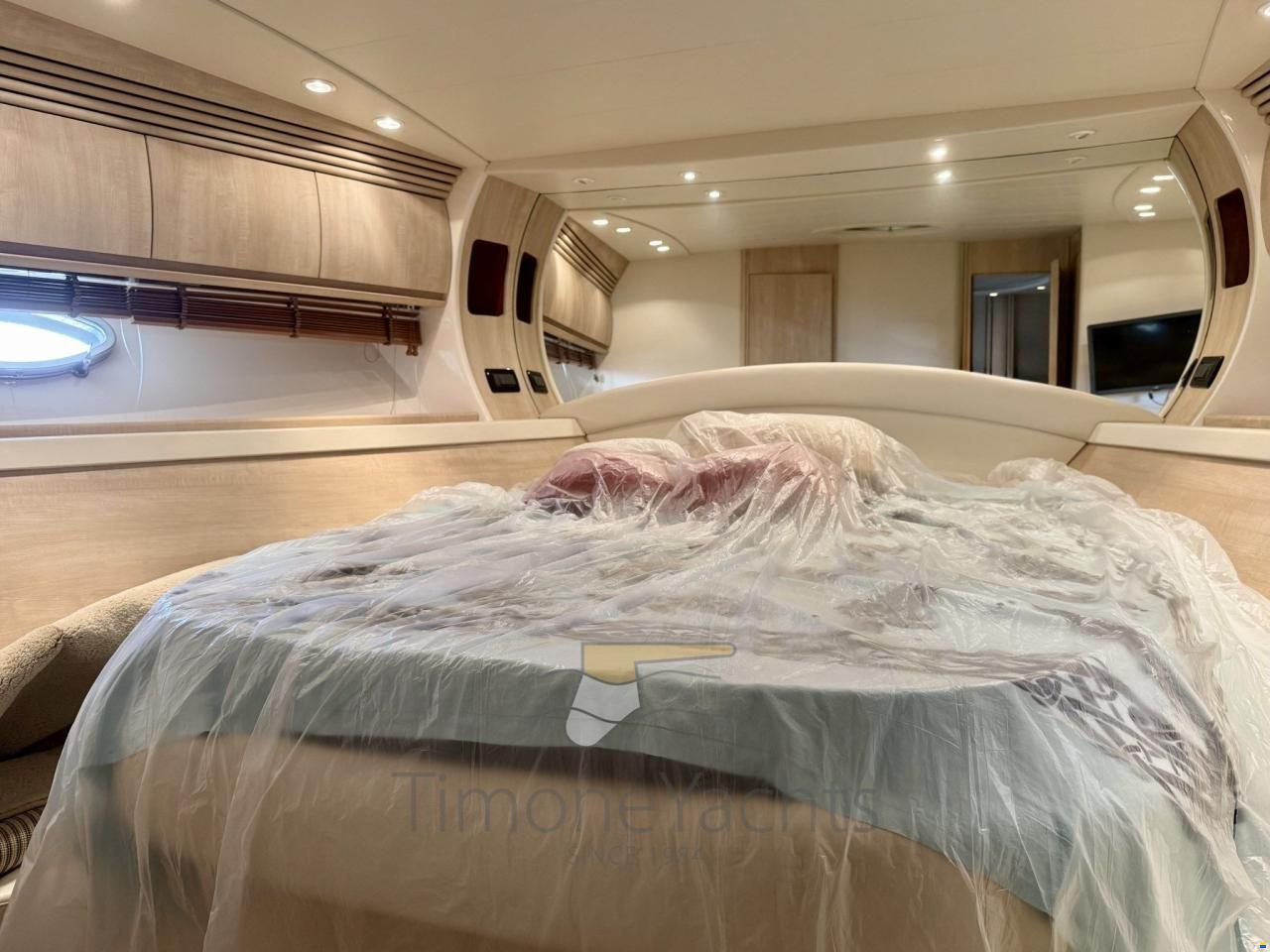 Pershing 54