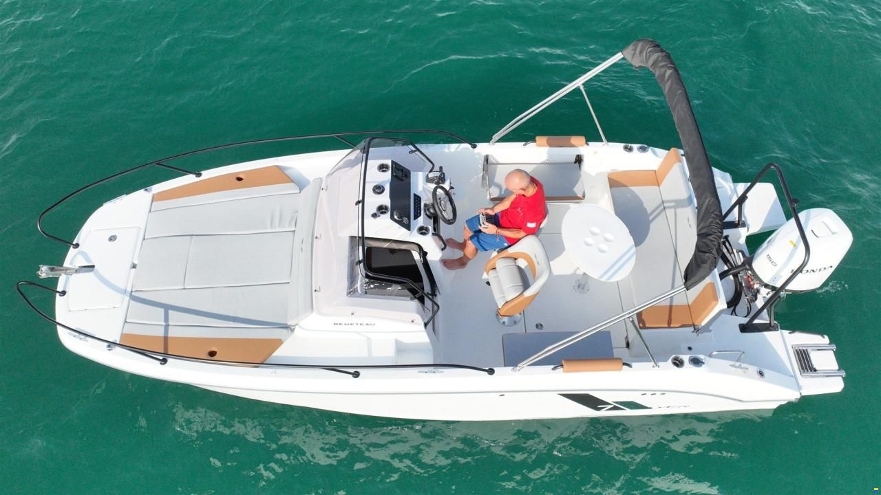 Beneteau Flyer 7 SUNdeck