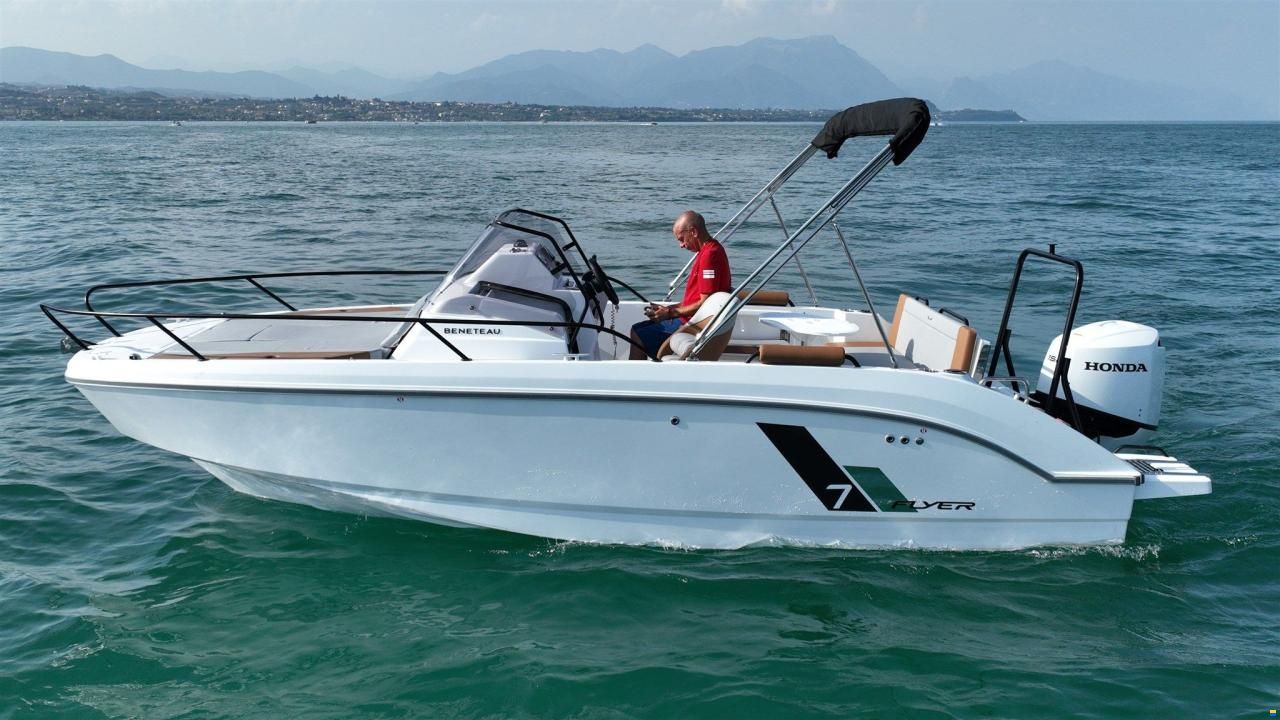 Beneteau Flyer 7 SUNdeck