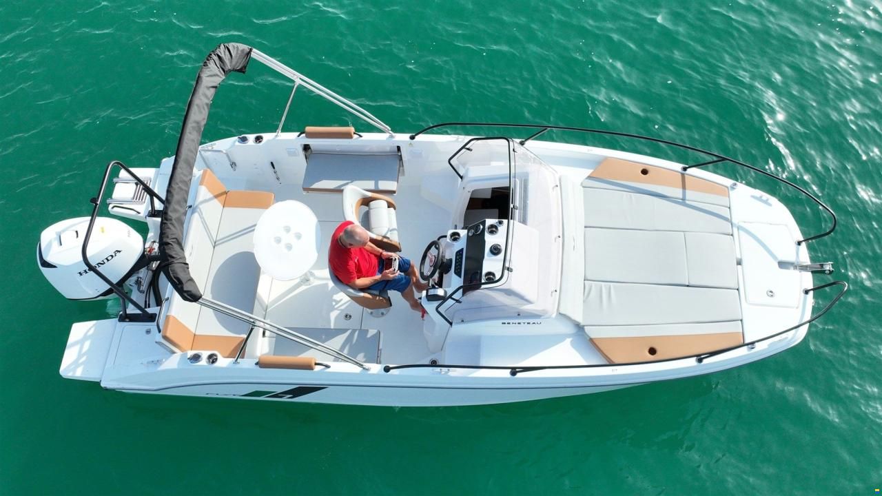 Beneteau Flyer 7 SUNdeck