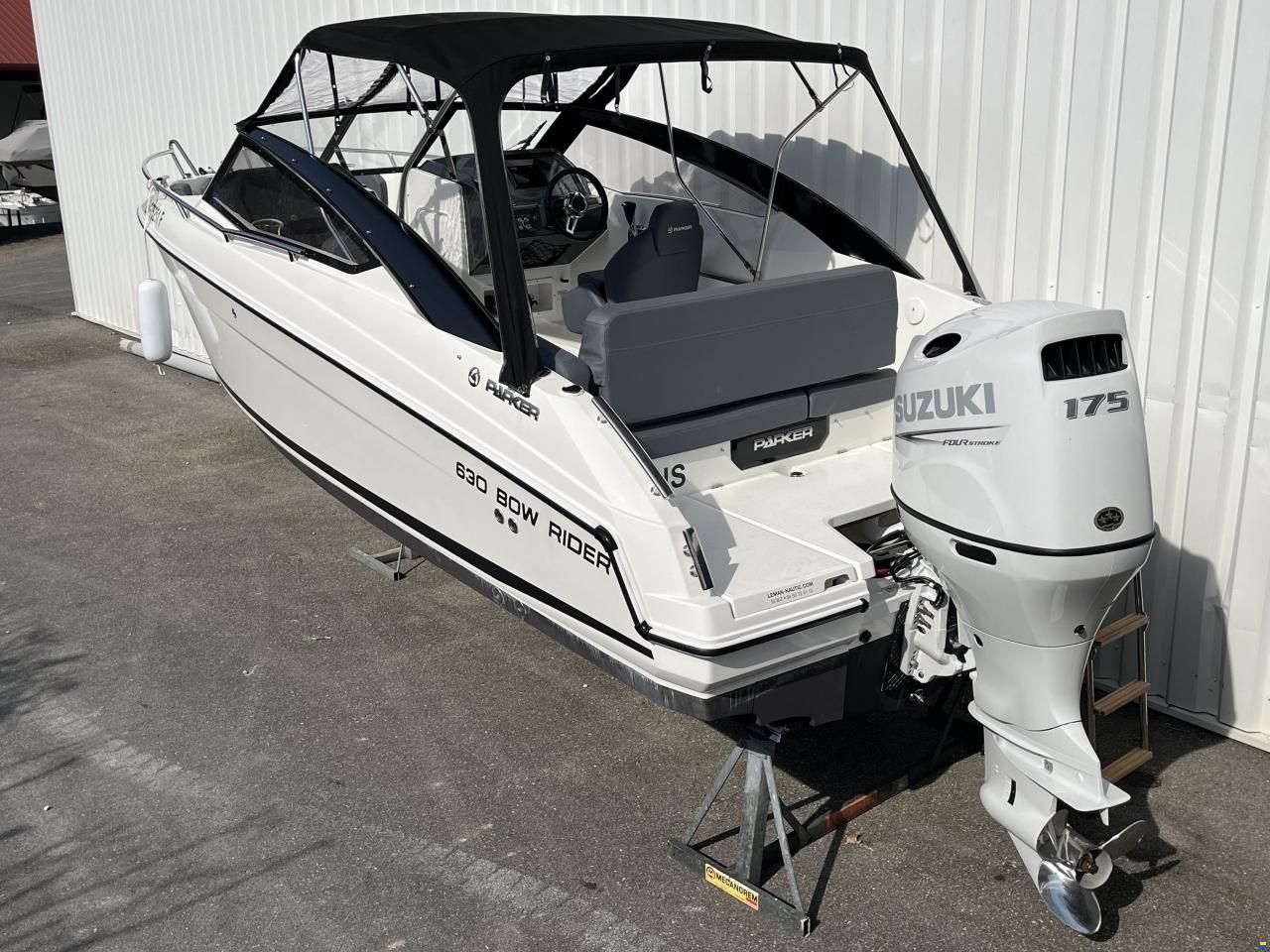 Parker 630 Bowrider