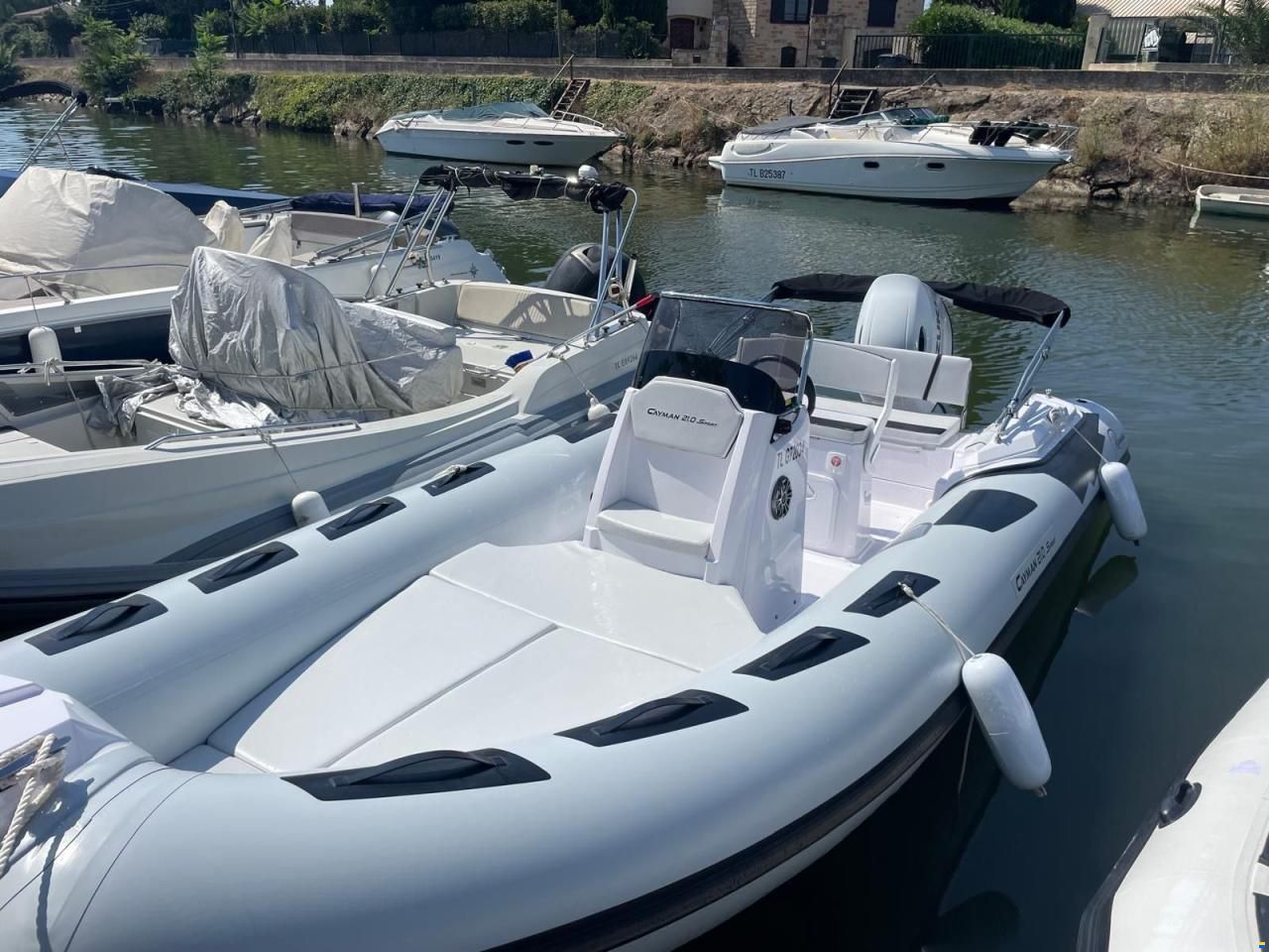 Ranieri Cayman 21.0 Sport