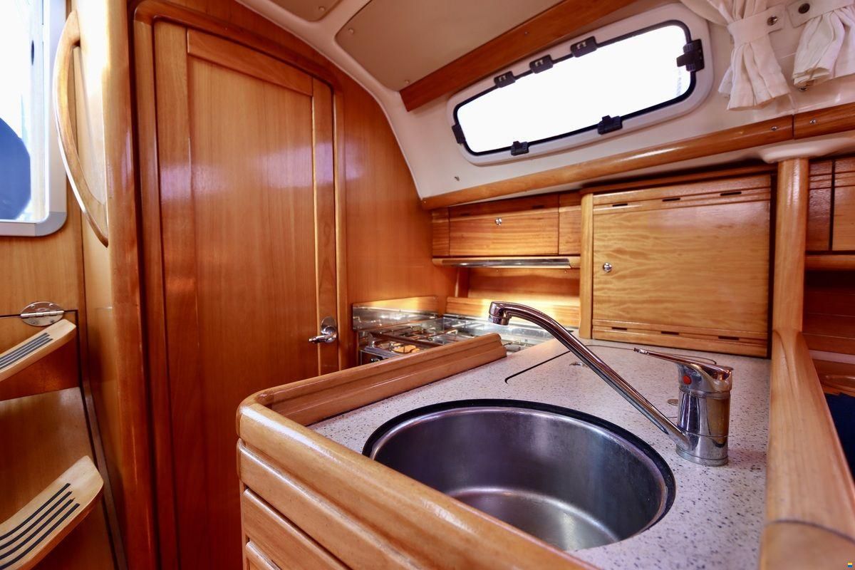 Bavaria 31