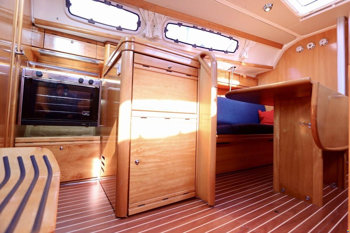 Bavaria 31