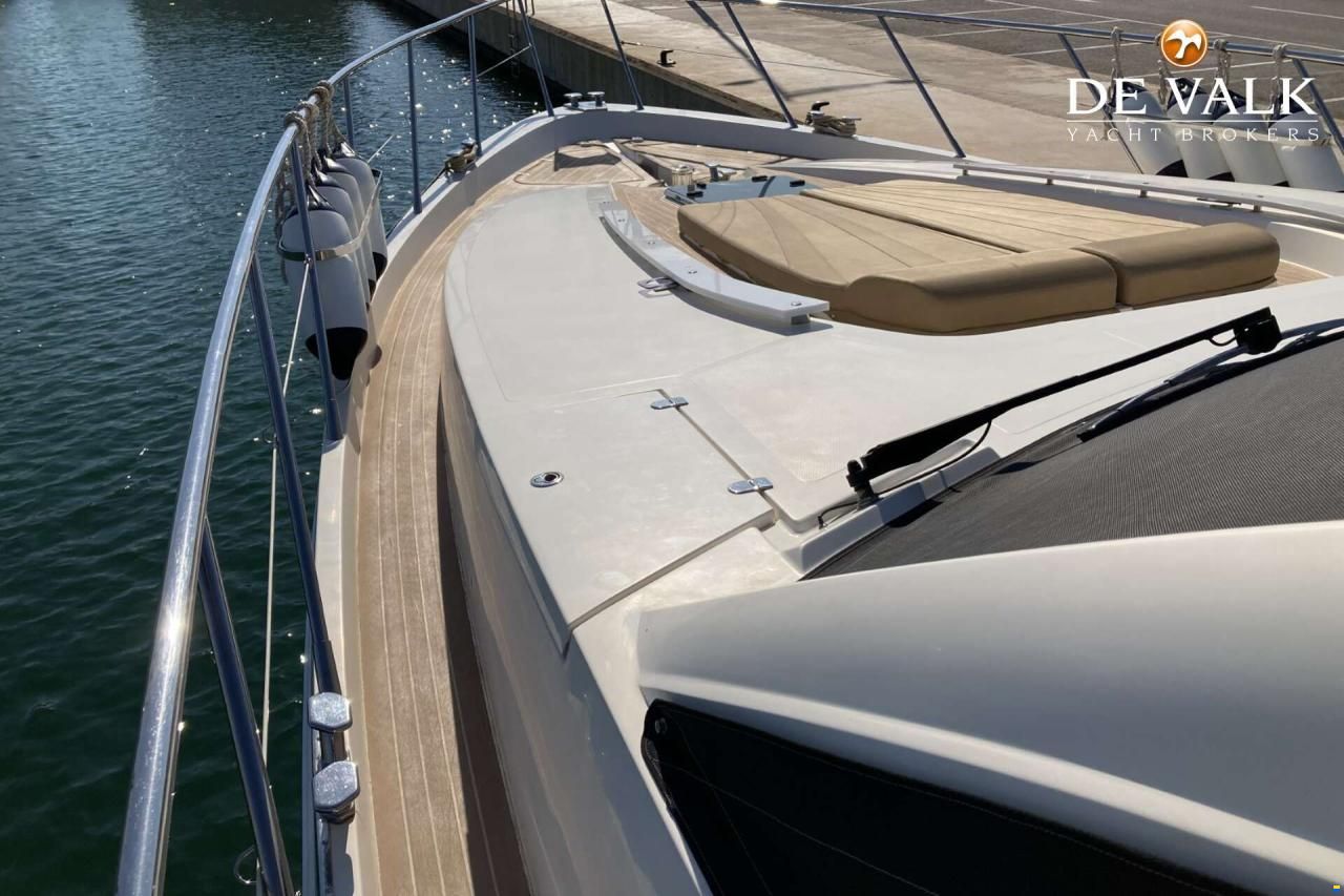 Sealine T60