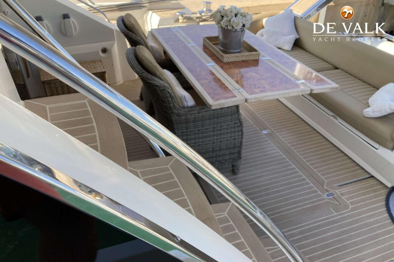 Sealine T60