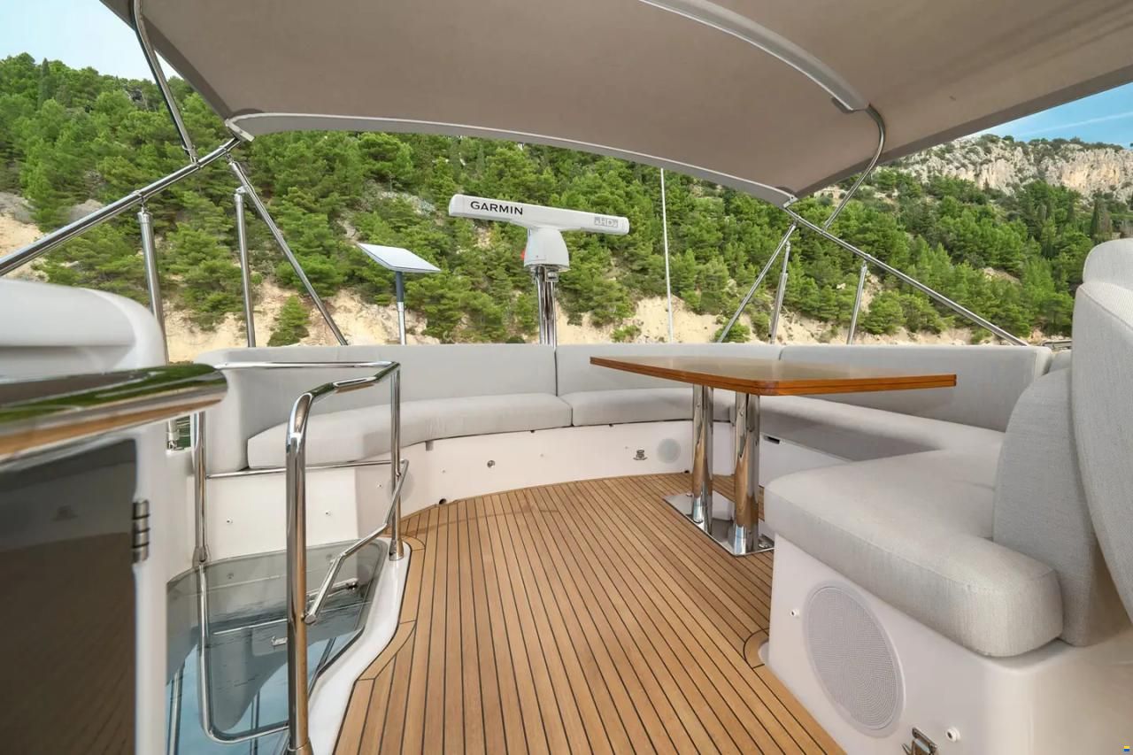 Azimut Fly 53