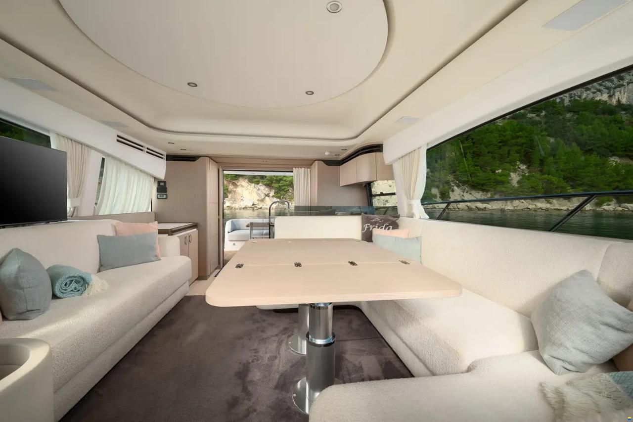 Azimut Fly 53