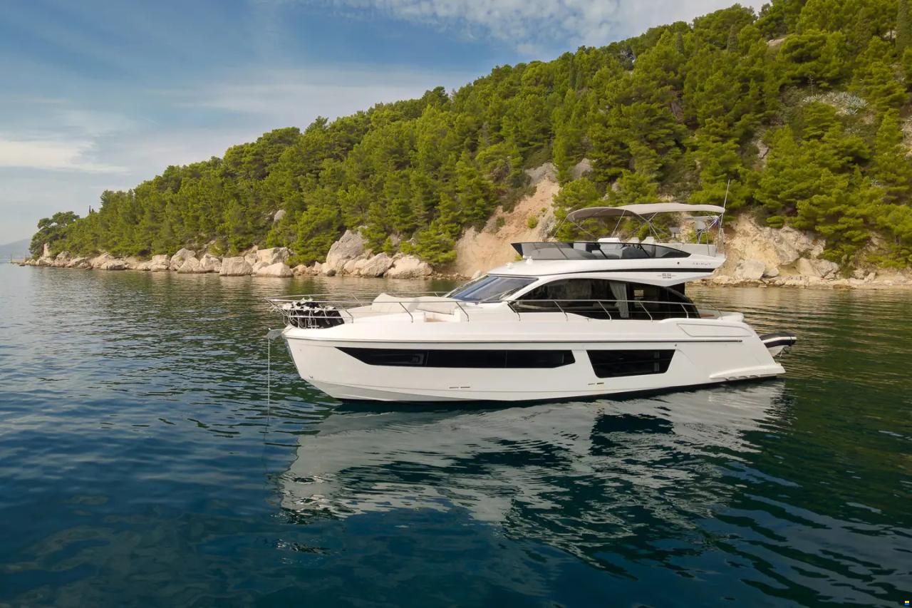 Azimut Fly 53