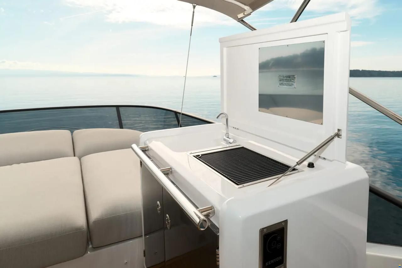 Azimut Fly 53