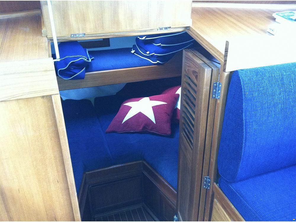 Island Gypsy 32