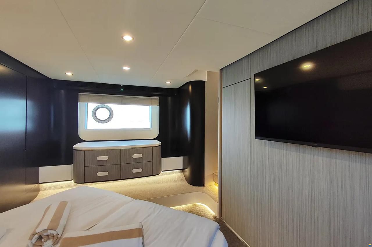 Azimut Fly 55