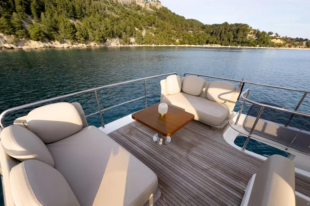 Azimut Fly 55