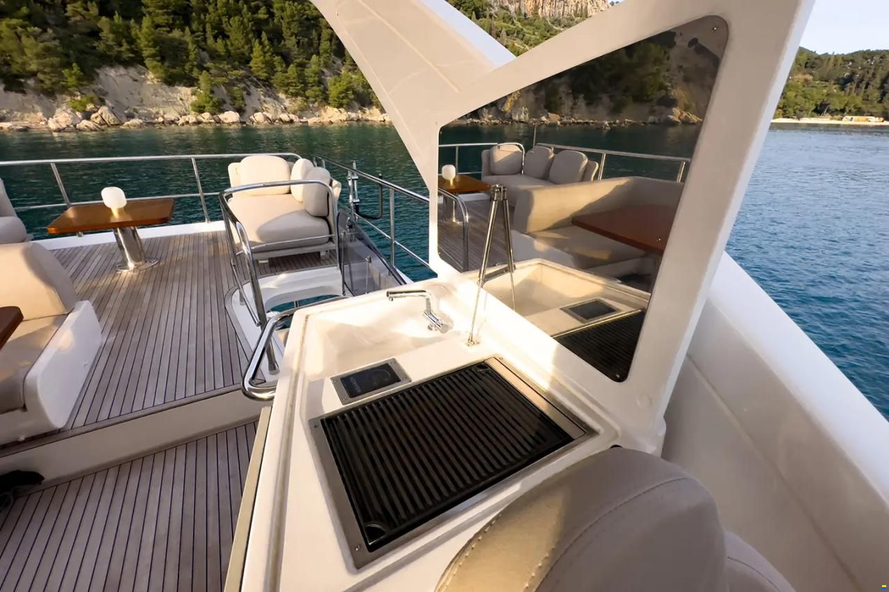 Azimut Fly 55