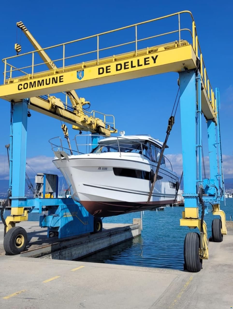 Jeanneau Merry Fisher 895 - Mercury 350