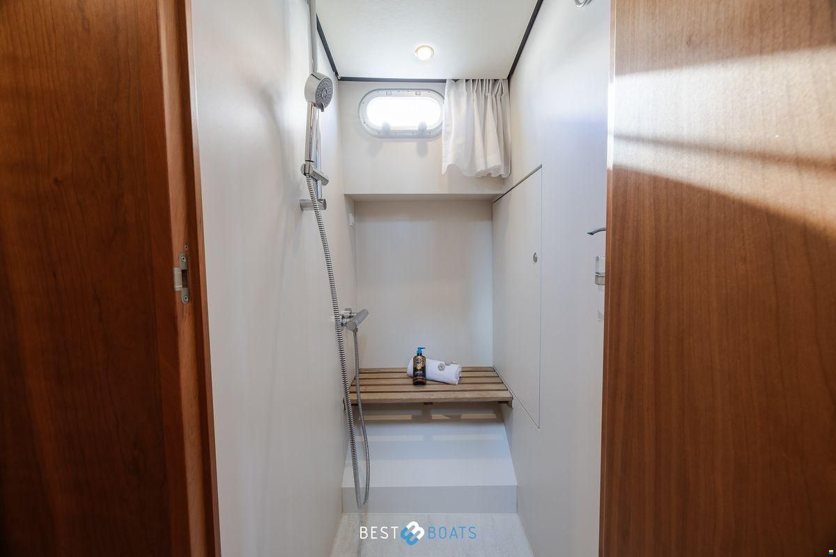 Linssen Grand Sturdy 40.0 AC