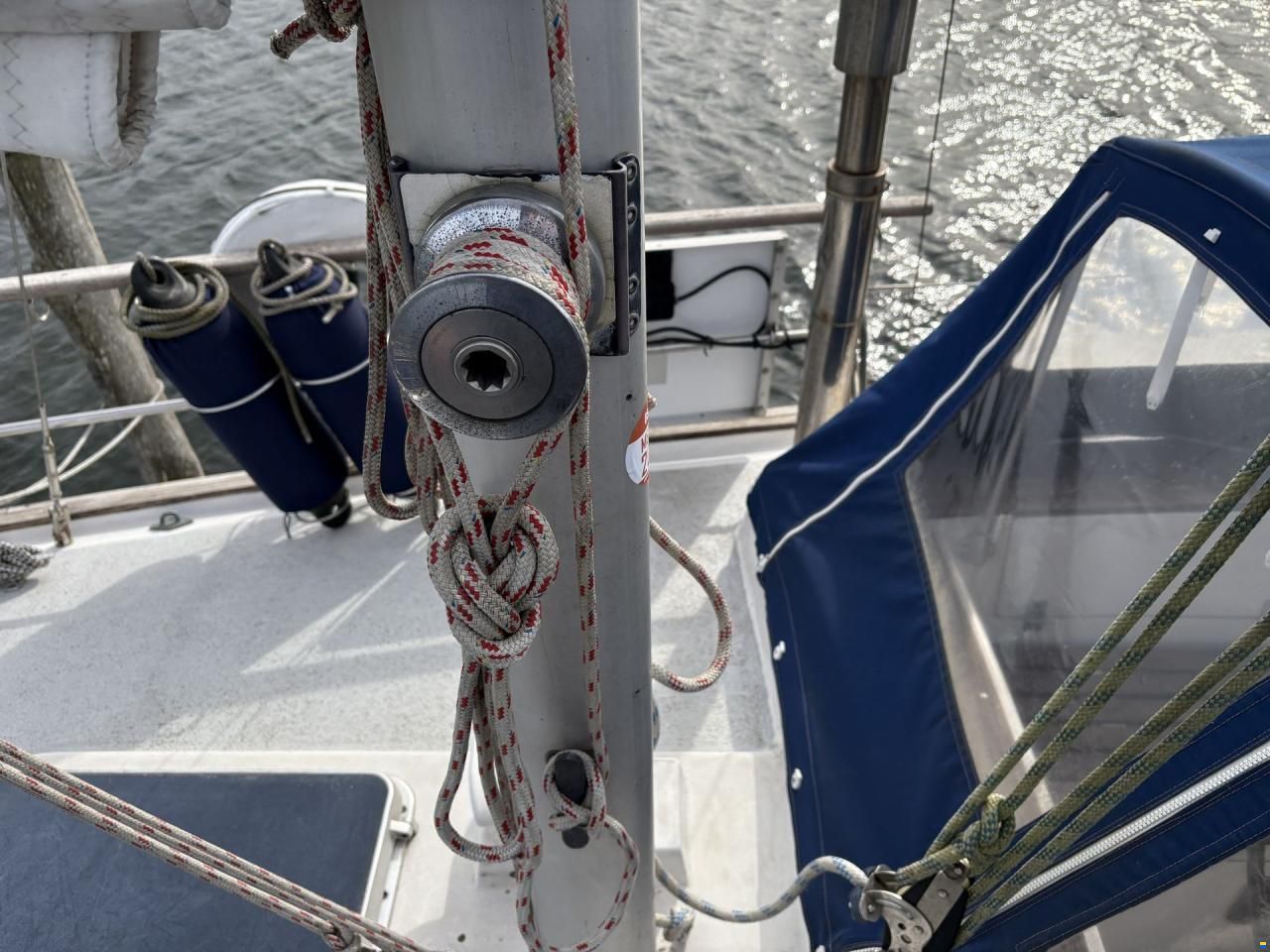 Amphora 38