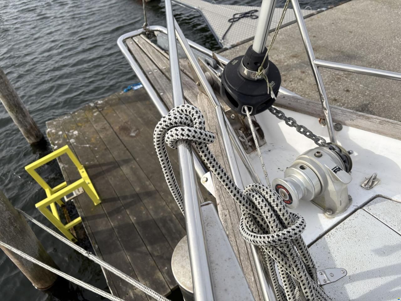 Amphora 38
