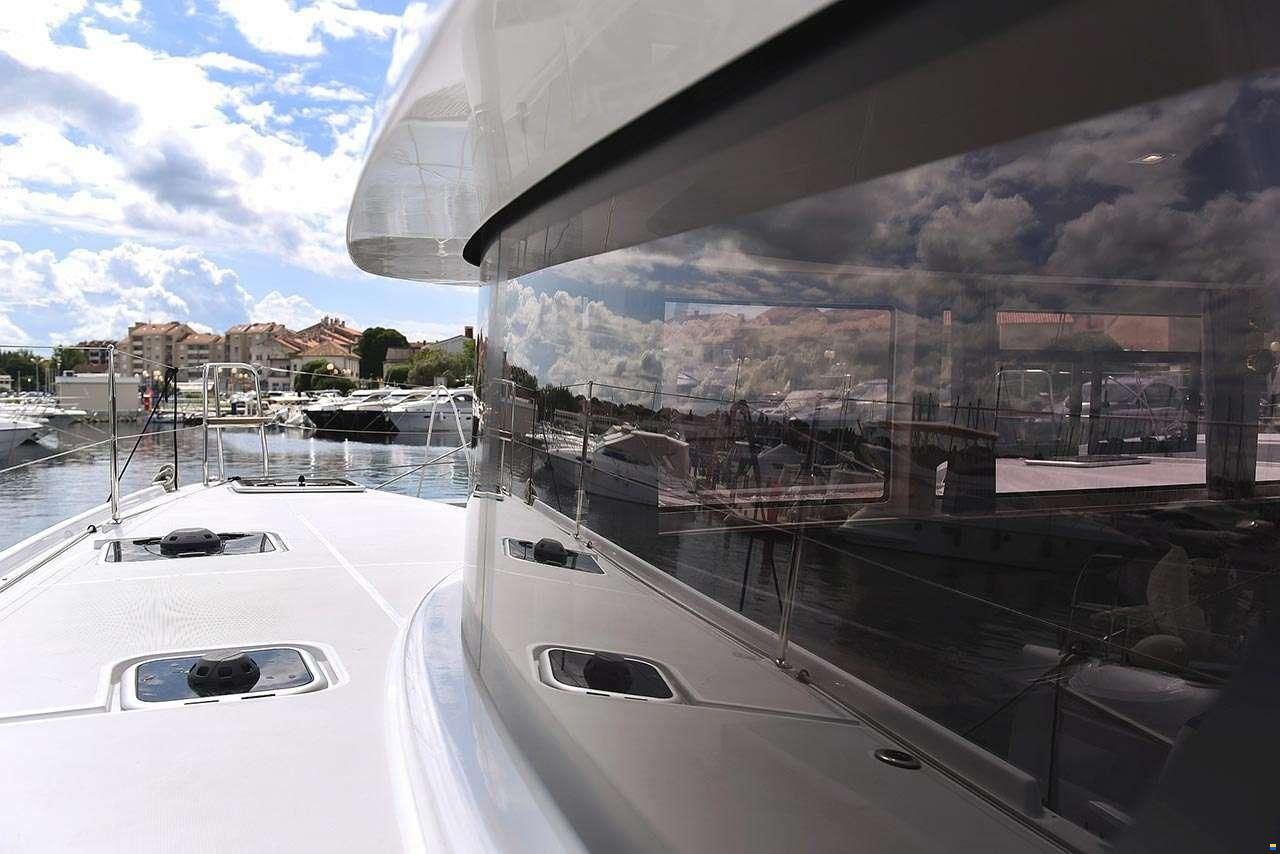 Lagoon 42