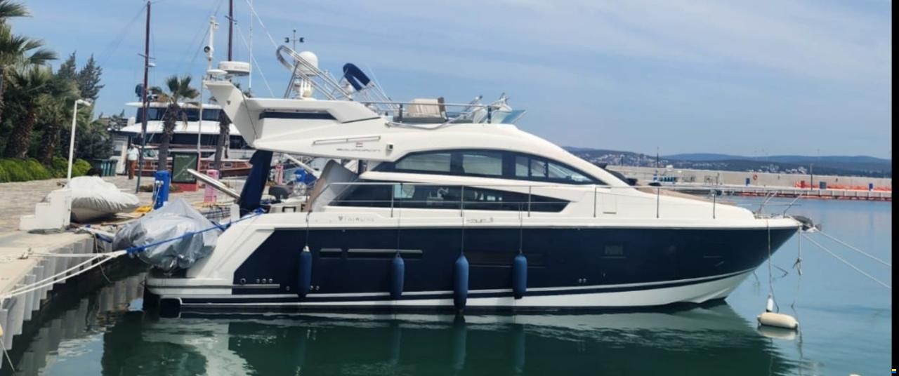 Fairline Squadron 42 Fly