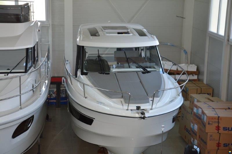 Beneteau Antares 9