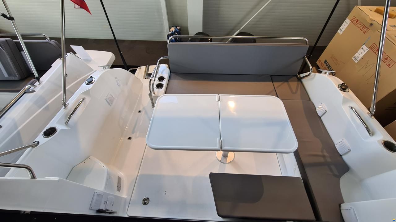Beneteau Antares 9