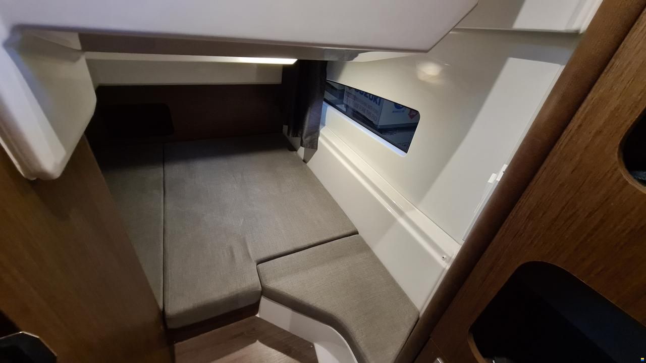 Beneteau Antares 9