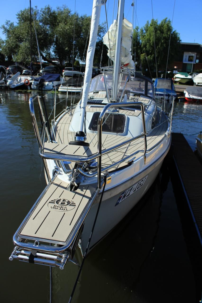 Bora 838 BS