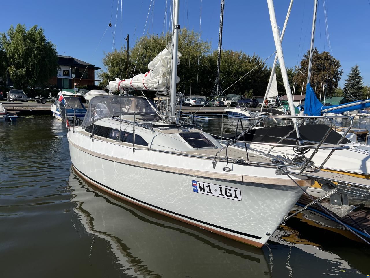 Bora 838 BS