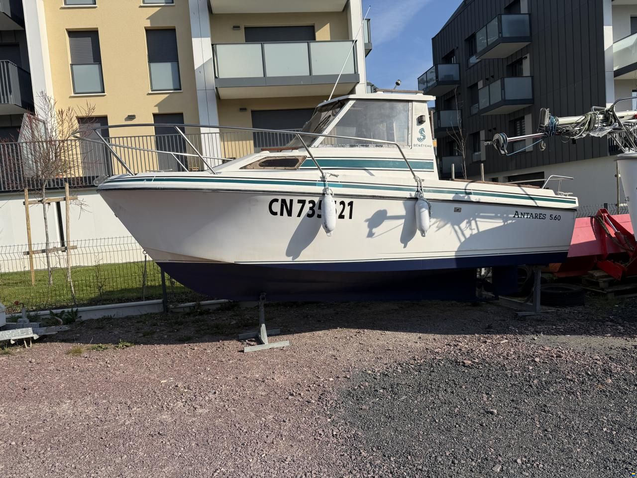 Beneteau Antares 560