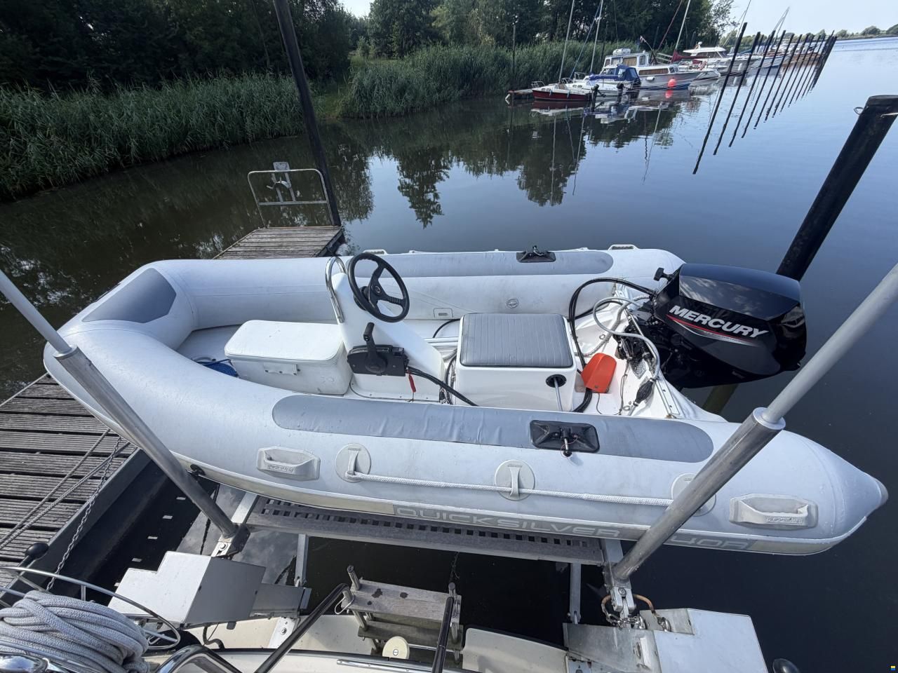 Coronet Commander 38`