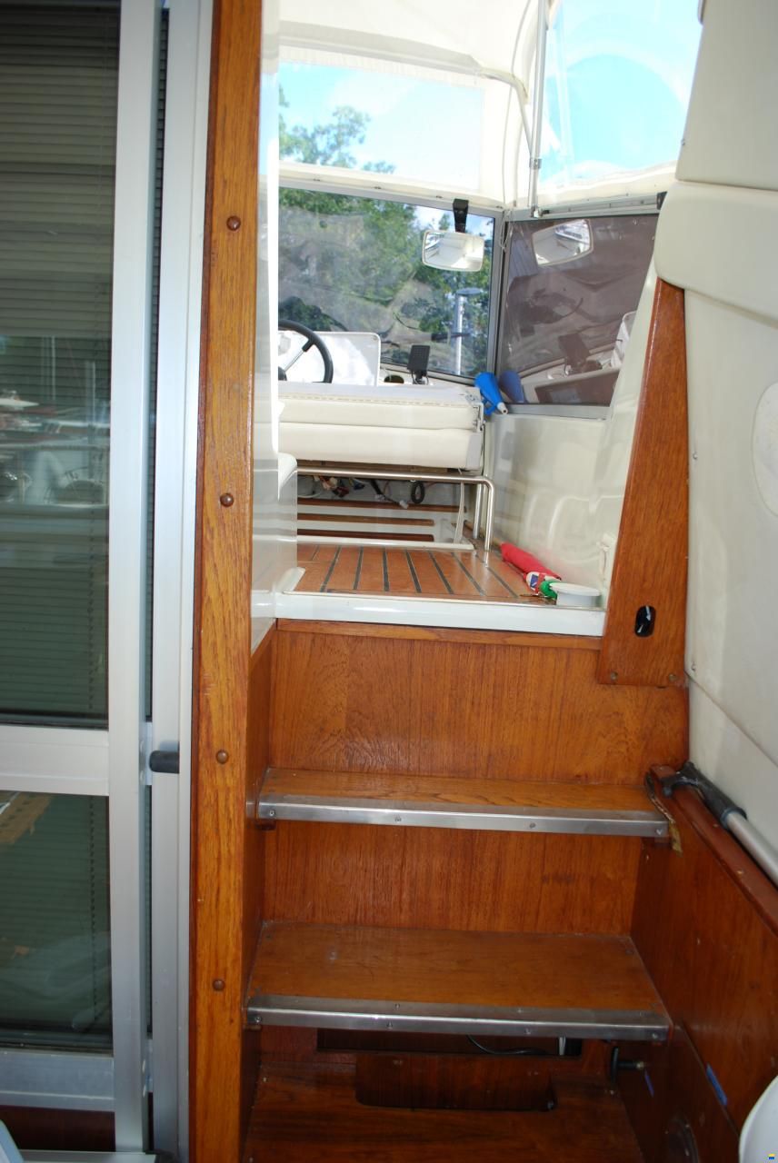 Coronet Commander 38`