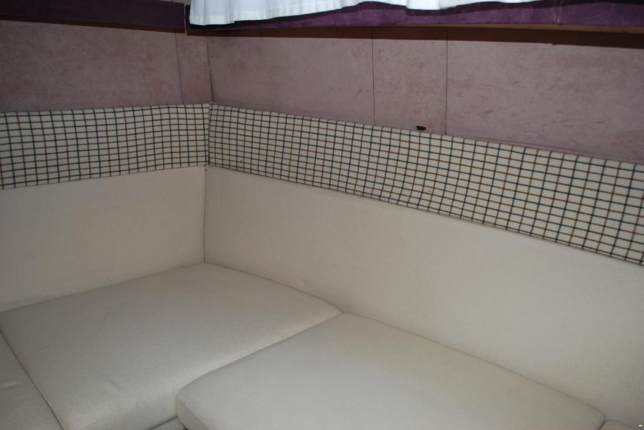 Coronet Commander 38`