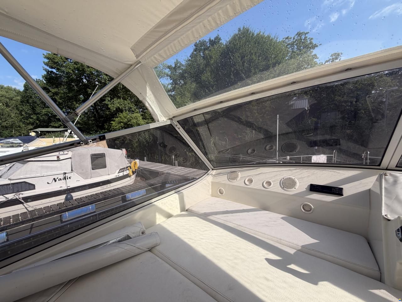 Coronet Commander 38`