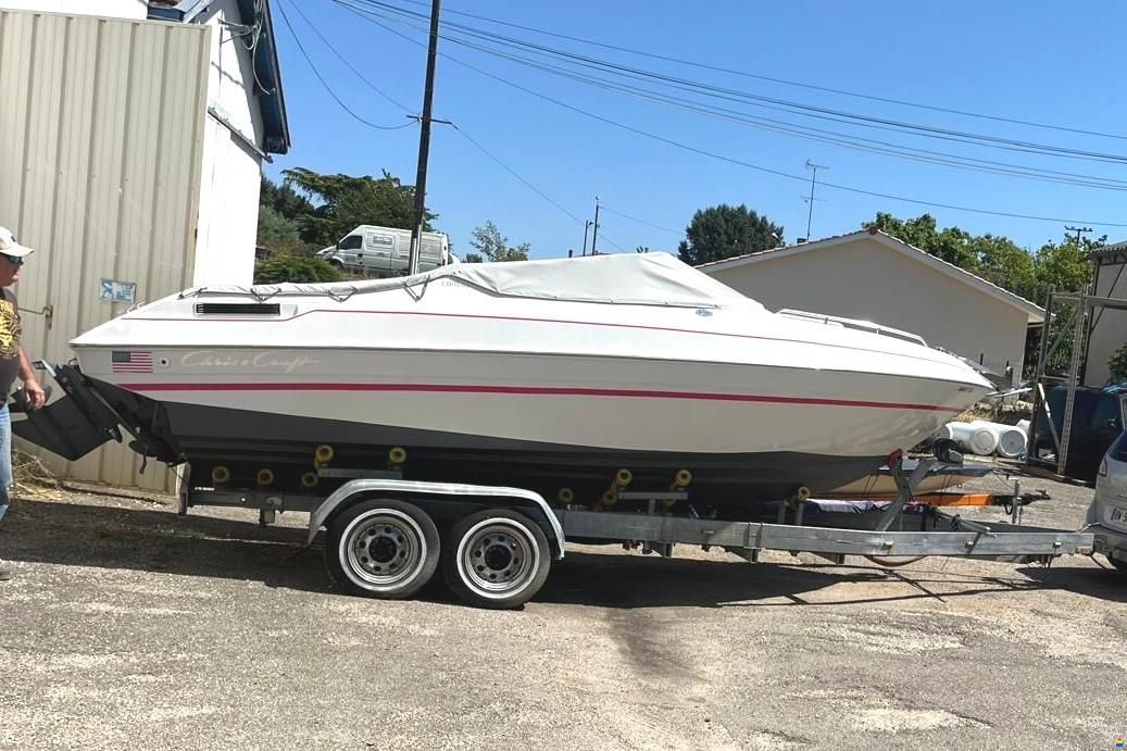 Chris Craft Concept 218