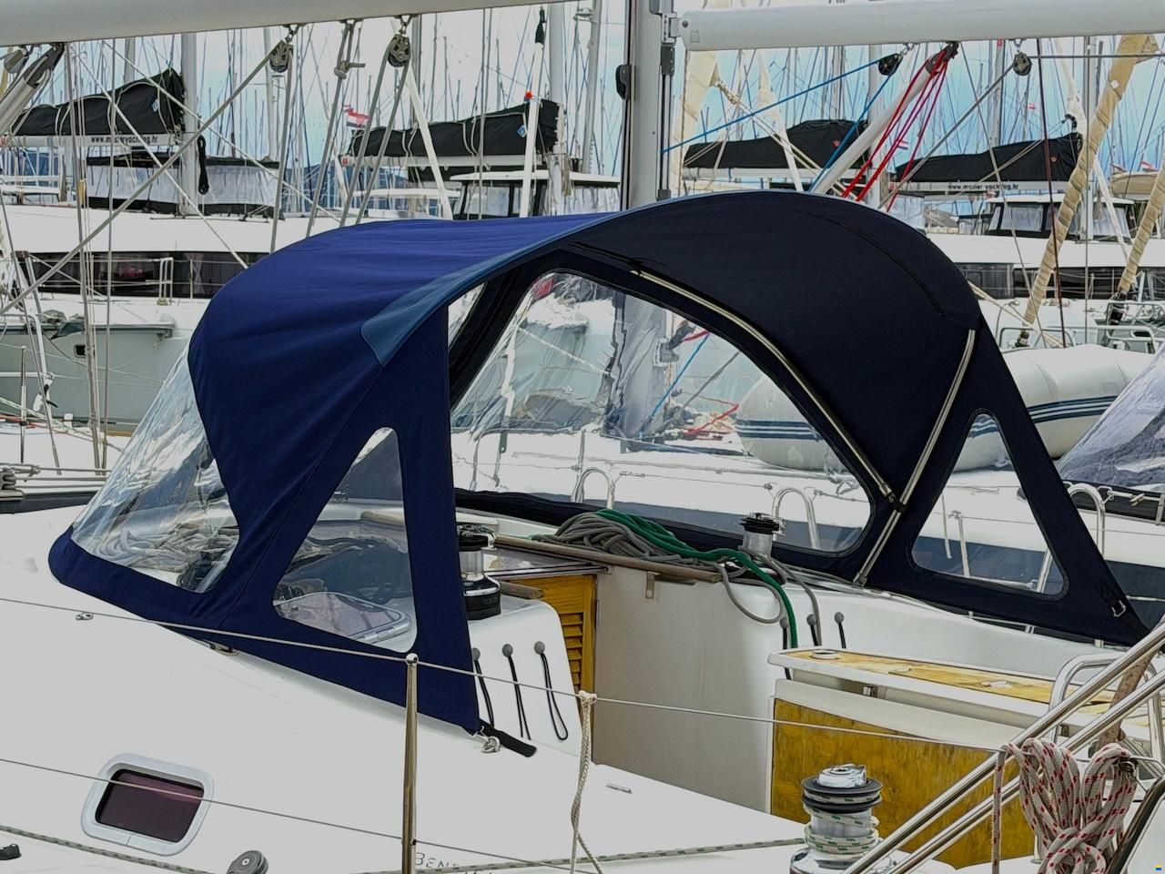 Beneteau Oceanis 43