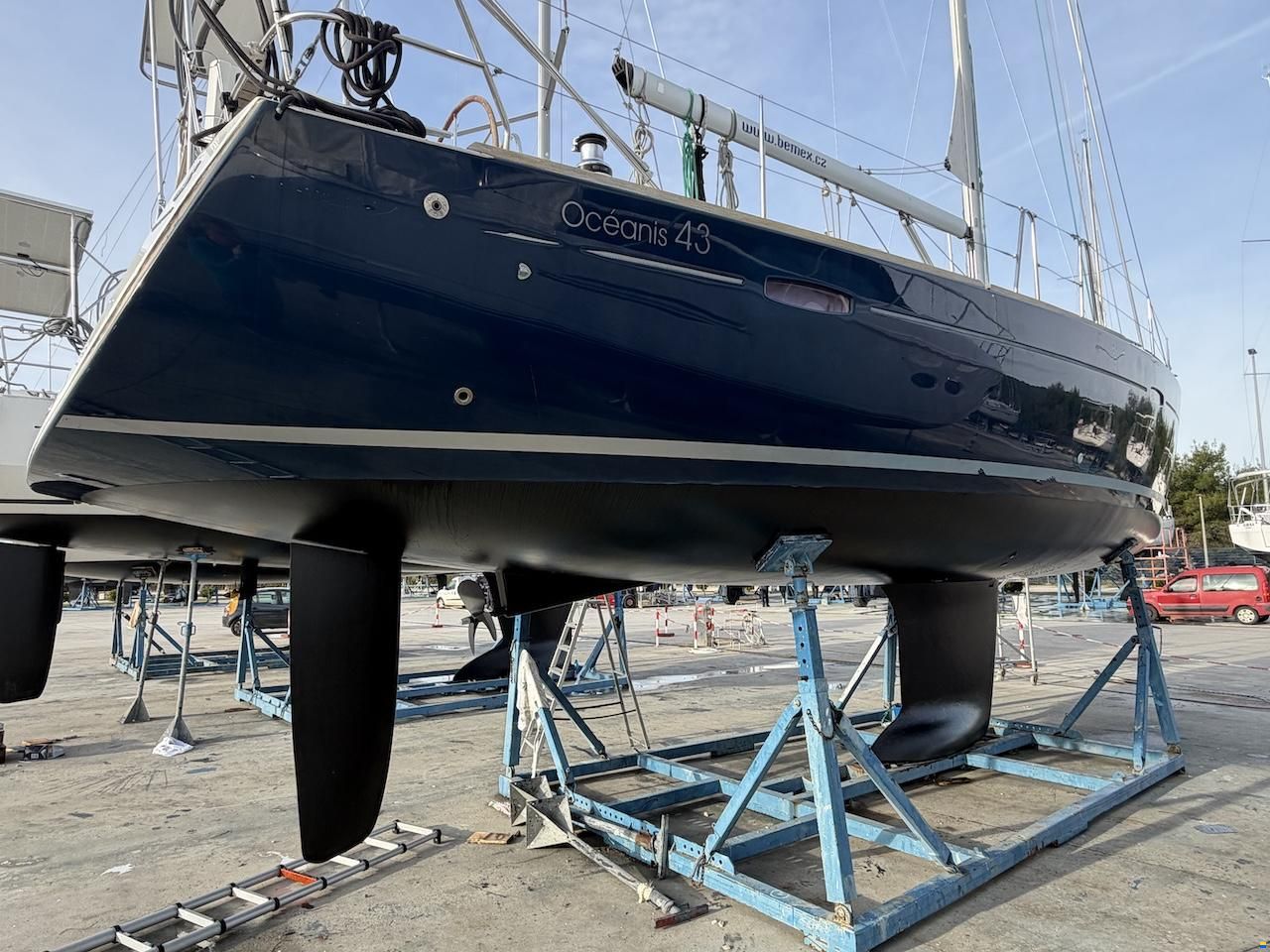 Beneteau Oceanis 43