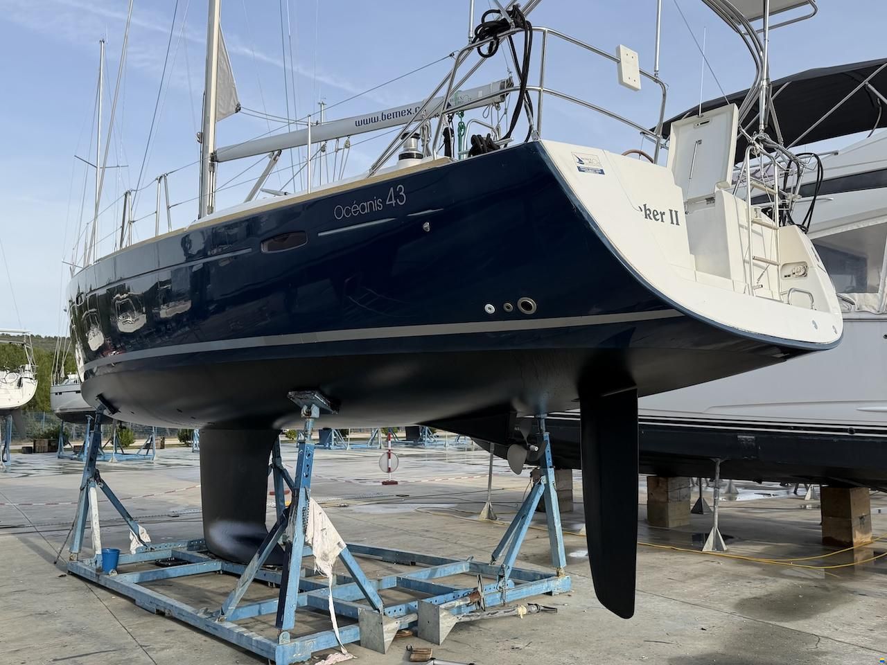 Beneteau Oceanis 43