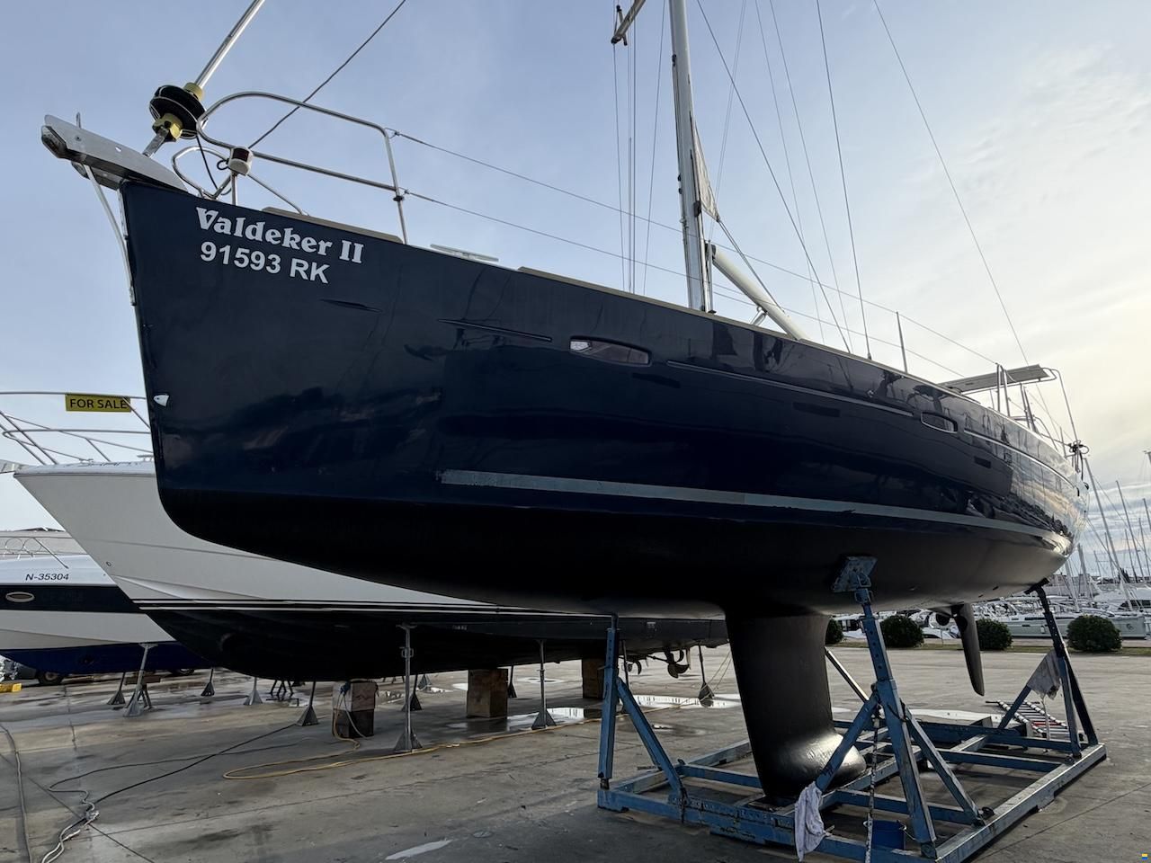 Beneteau Oceanis 43