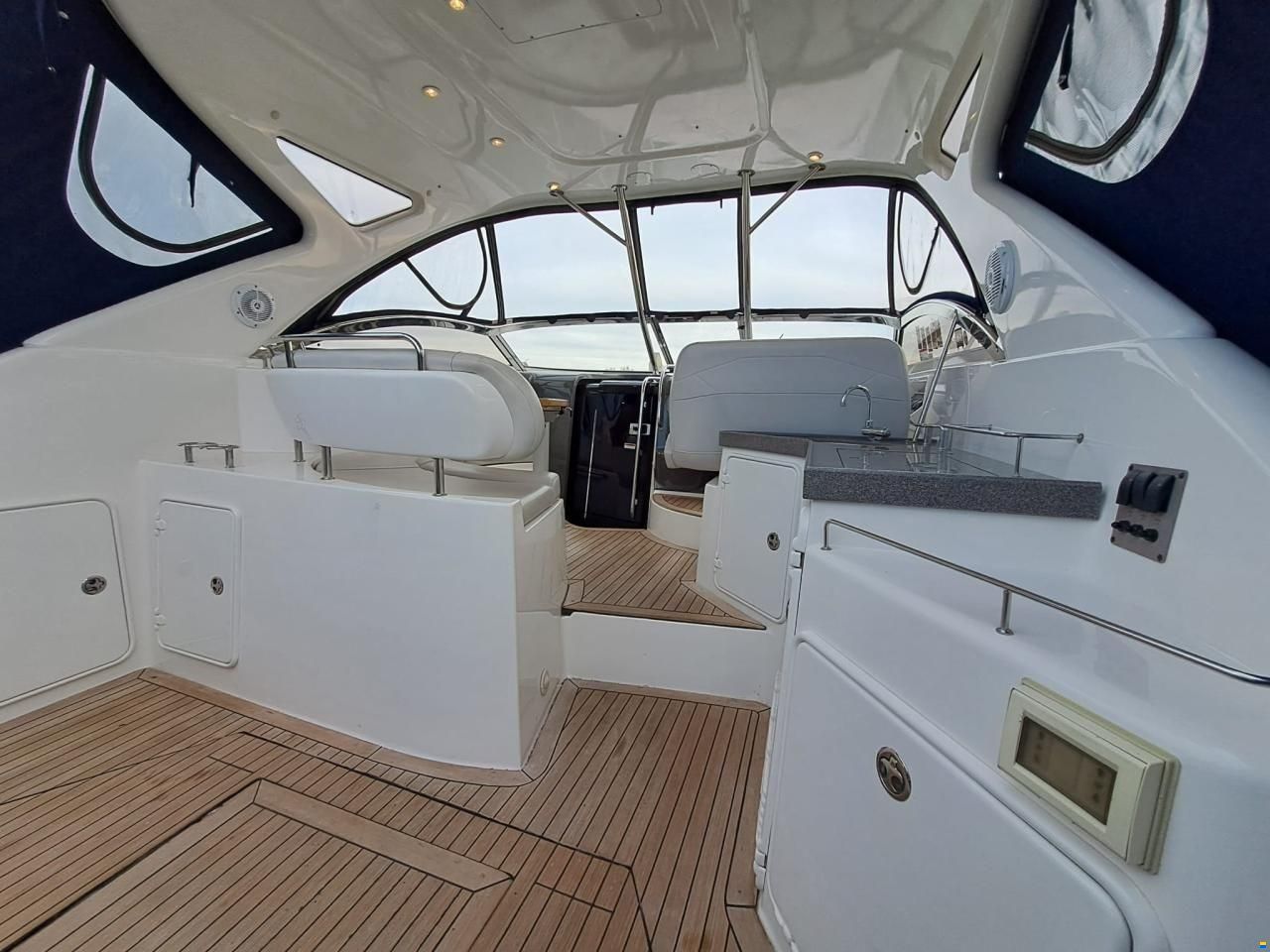 Regal 3760 HT