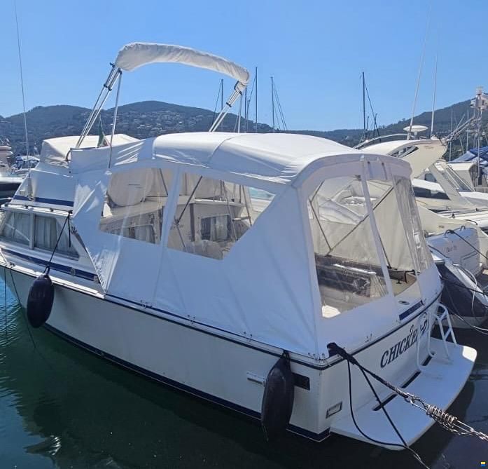Bertram 28 Fly