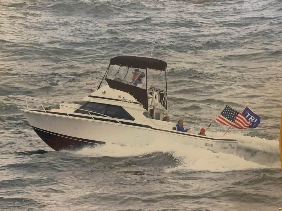 Bertram 28 Fly