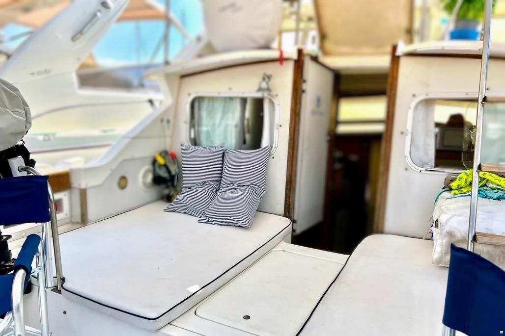 Bertram 28 Fly